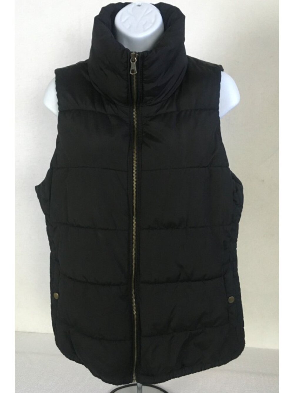 Old Navy Puffer Vest Size M Black Mock Neck Snap Close Side Front Pockets
